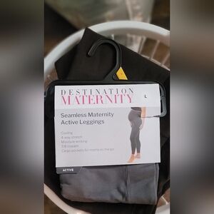 NWT Destination Maternity Charcoal Active Leggings